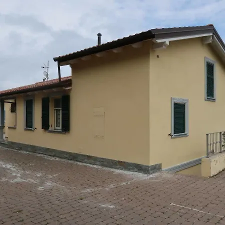 Locazione Turistica Glicine Lejlighed *